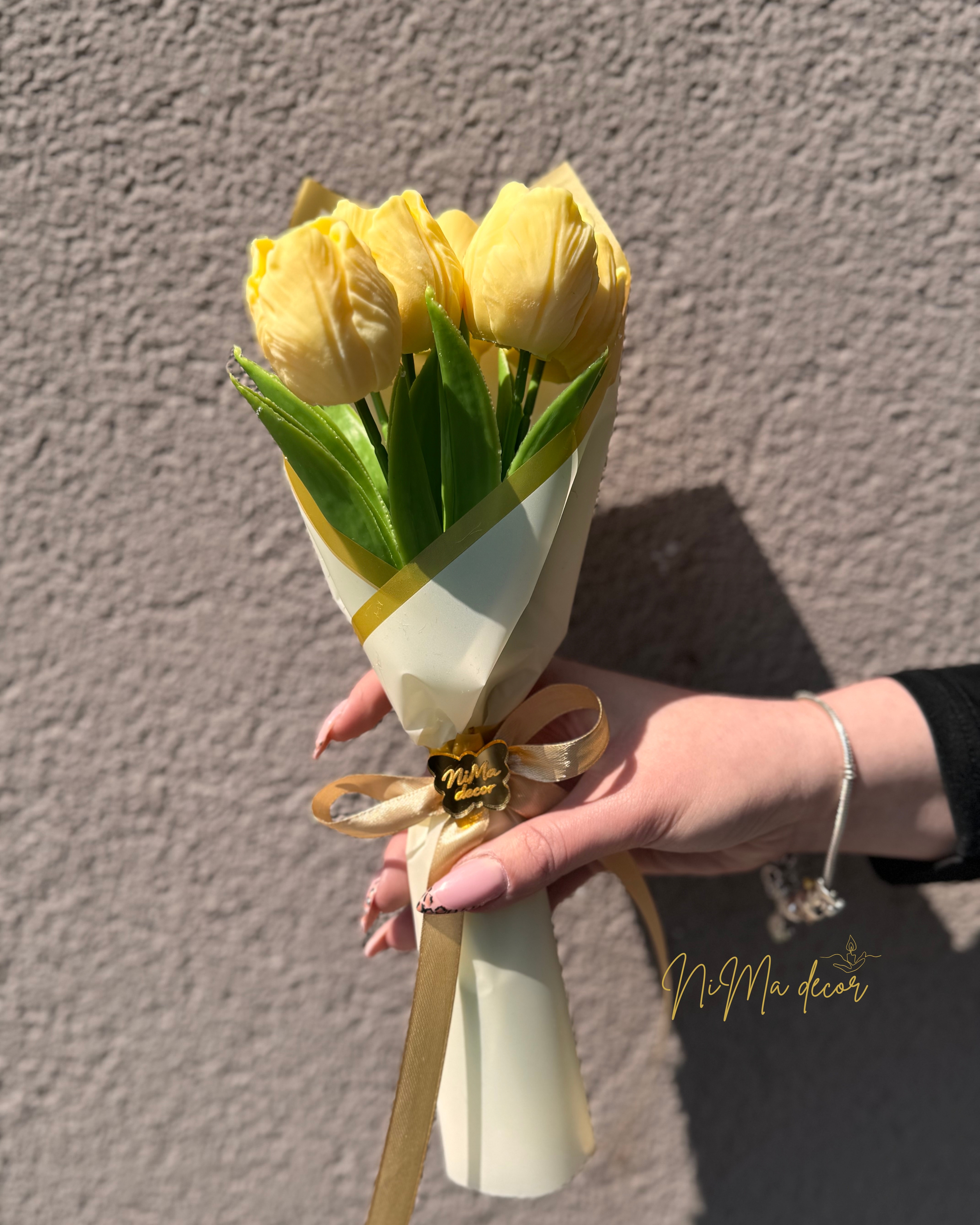 Buket tulipana S 9